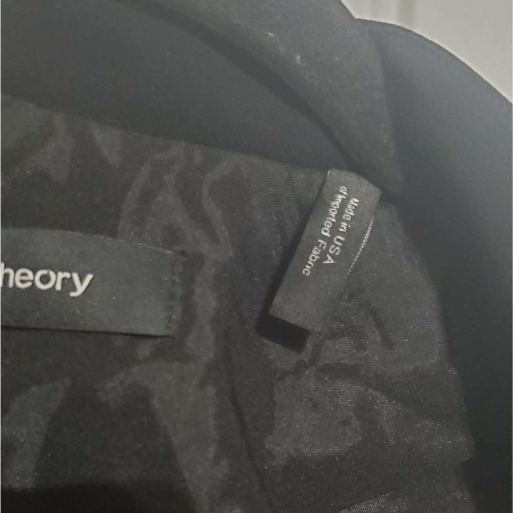 Theory Blazer Size 2 - Picture 5 of 6